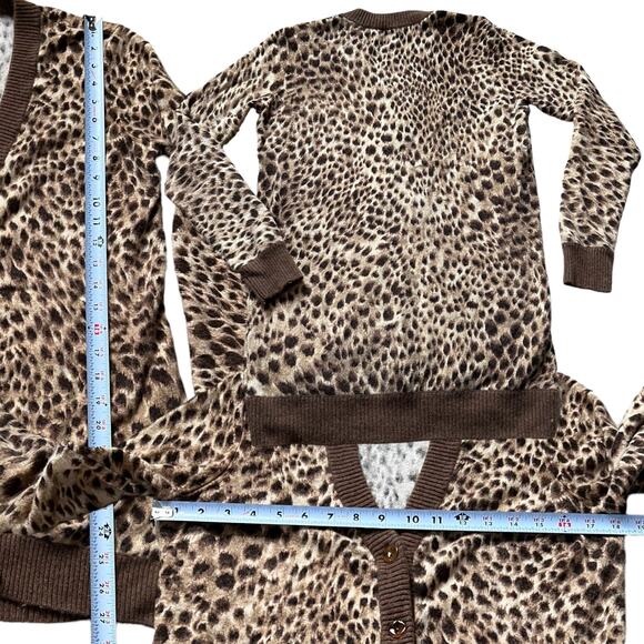 J. McLaughlin 100% Cashmere Cheetah Print Button-up Cardigan Sz S - Picture 3 of 4